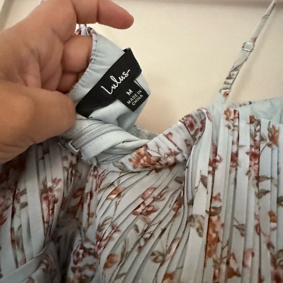 Never worn! Lulus tiered dress - Picture 3 of 3